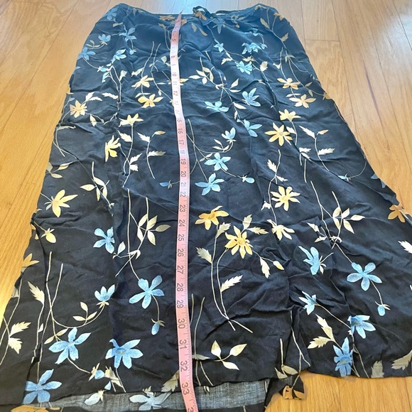Sag Harbor Black Floral Skirt with Slit - Picture 7 of 12